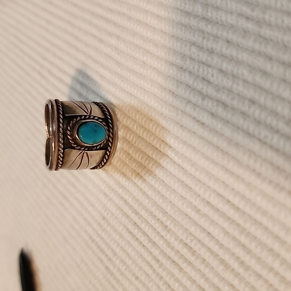 Metal turquoise ring